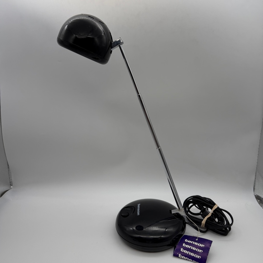 Vintage Tensor Model 650 Adjustable Telescoping Eyeball Desk Lamp